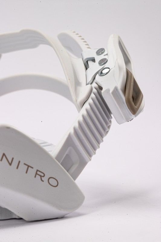 NITRO Cosmic Damen Snowboardbindung 2027 - bei brettsport.de