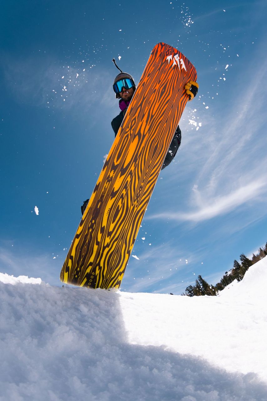 JONES Freecarver 6000SN Snowboard - bei brettsport.de