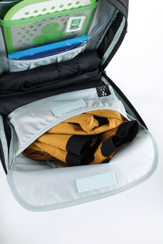NITRO BAGS Slash 25 Pro Snowboardrucksack 2027 - bei brettsport.de