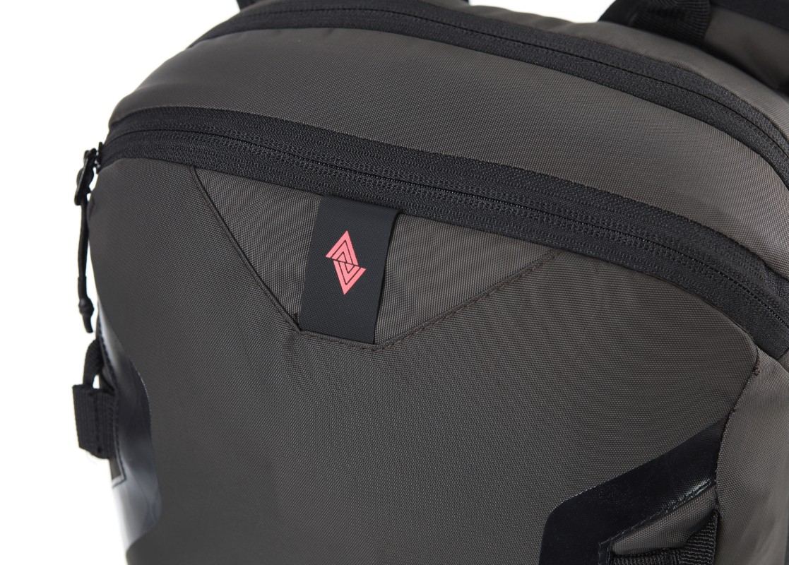 NITRO BAGS Rover 14 Snowboardrucksack 2027 - bei brettsport.de