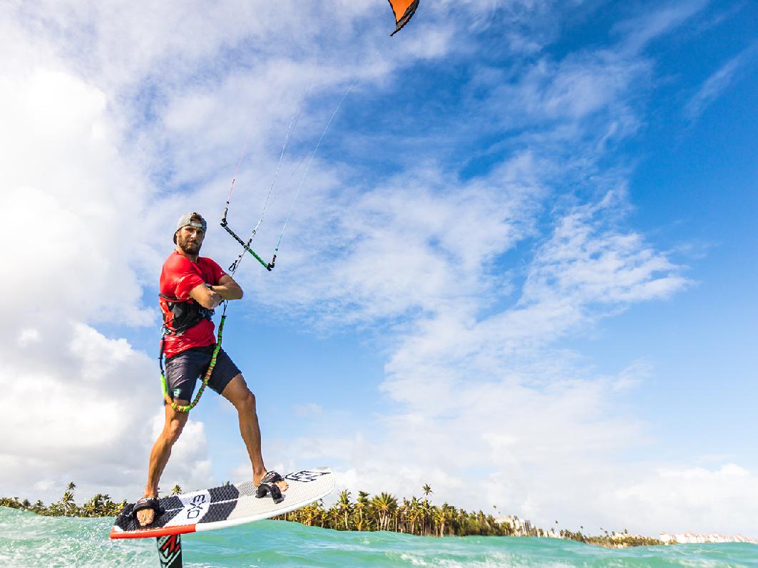 Levitaz_Foil_Board_EXO-2018_Flo-Gruber_Action